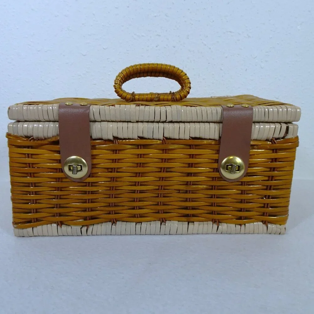 Vintage Wicker Sewing Basket Rectangle Hinged Double Clasp 14x8x7